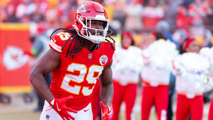 Jan 26, 2025; Kansas City, MO, USA; Kansas City Chiefs running back Kareem Hunt (29) against the Buffalo Bills in the AFC Championship game at GEHA Field at Arrowhead Stadium. Mandatory Credit: Mark J. Rebilas-Imagn Images Jan 26, 2025; Kansas City, MO, USA; Kansas City Chiefs running back Kareem Hunt (29) against the Buffalo Bills in the AFC Championship game at GEHA Field at Arrowhead Stadium. Mandatory Credit: Mark J. Rebilas-Imagn Images