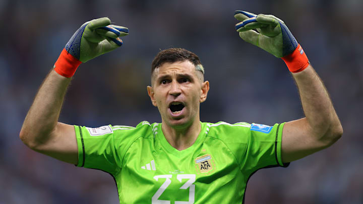 Scaloni défend Martinez