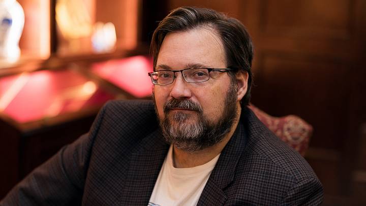 Brandon Sanderson. Brandon Sanderson.