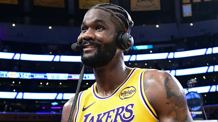 Chicago Bulls v Los Angeles Lakers