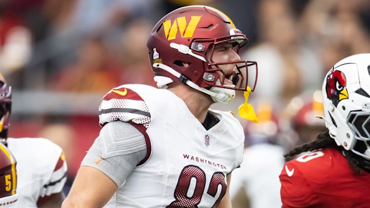 Sep 29, 2024; Glendale, Arizona, USA; Washington Commanders tight end Ben Sinnott (82) against the Arizona Cardinals at State Farm Stadium. Mandatory Credit: Mark J. Rebilas-Imagn Images
