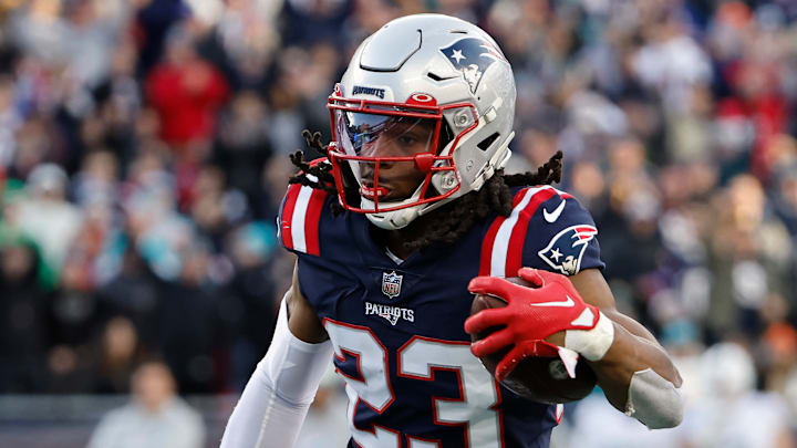 Miami Dolphins v New England Patriots