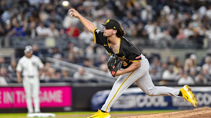 Pittsburgh Pirates pitcher Jared Jones (37) pitches against the New York Yankees during the first inning at Yankee Stadium. 