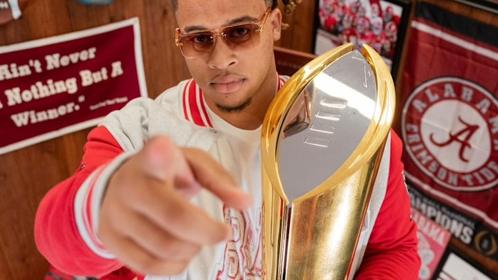 2026 4-Star DL Titan Davis during his official visit to Alabama