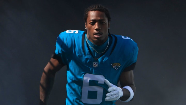 Jacksonville Jaguars safety Darnell Savage (6) is introduced before an NFL football matchup Sunday, Oct. 27, 2024 at EverBank Stadium in Jacksonville, Fla. The Packers edged the Jaguars 30-27 on a last-second field goal. [Corey Perrine/Florida Times-Union]