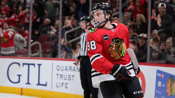 Ottawa Senators v Chicago Blackhawks