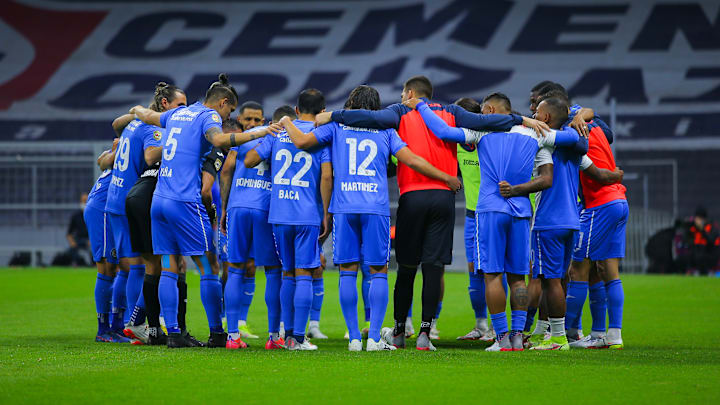 Jugadores de Cruz Azul previo a un partido. Jugadores de Cruz Azul previo a un partido.