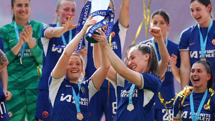 Can Chelsea win WSL for a sixth consecutive year?