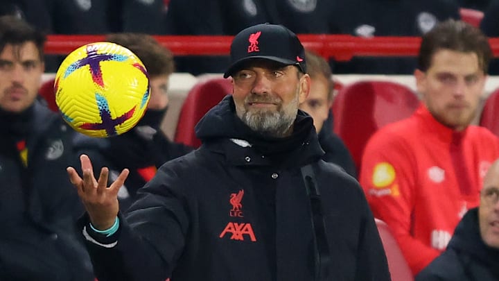 Jürgen Klopp a envoyé un tacle à Chelsea. Jürgen Klopp a envoyé un tacle à Chelsea.