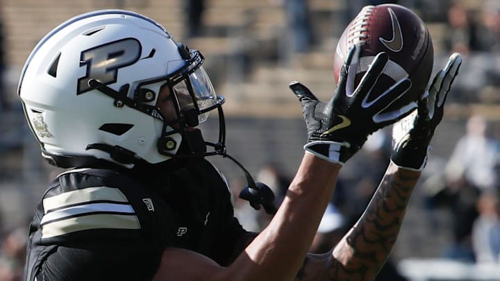 Purdue Boilermakers wide receiver Arhmad Branch (6) catches a pass