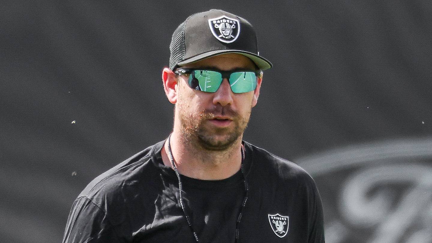 Breaking Down How Raiders Can Balance Offense