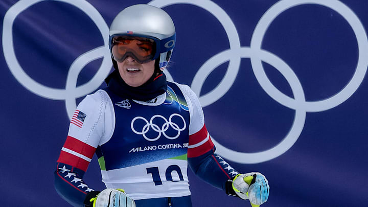 Lindsey Vonn completed a training run on the Olympic course just one week after rupturing her ACL.