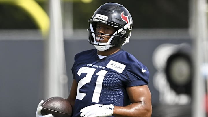 Jun 10, 2025; Houston, TX, USA; Houston Texans running back Nick Chubb (21) participates in a drill during an NFL football minicamp at NRG Stadium. Mandatory Credit: Maria Lysaker-Imagn Images 