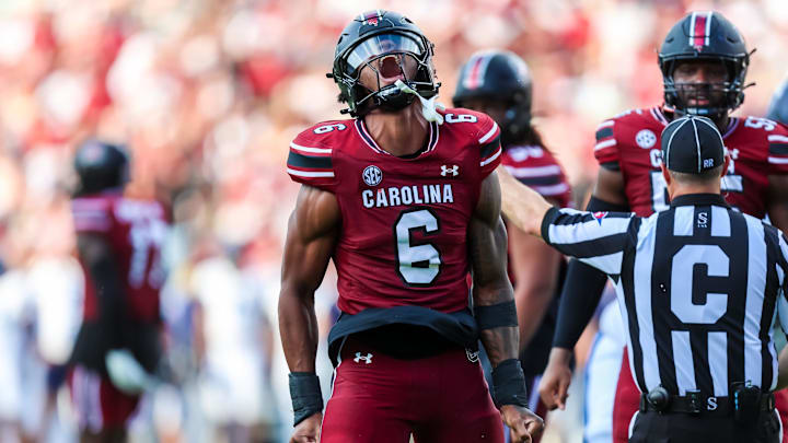 Aug 31, 2024; Columbia, South Carolina, USA; South Carolina Gamecocks edge Dylan Stewart (6) celebrates after a sack against the Old Dominion Monarchs in the second quarter at Williams-Brice Stadium. Mandatory Credit: Jeff Blake-Imagn Images Aug 31, 2024; Columbia, South Carolina, USA; South Carolina Gamecocks edge Dylan Stewart (6) celebrates after a sack against the Old Dominion Monarchs in the second quarter at Williams-Brice Stadium. Mandatory Credit: Jeff Blake-Imagn Images