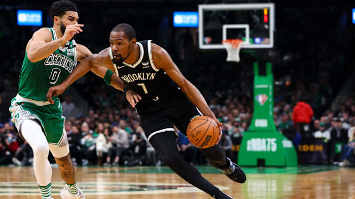 Kevin Durant llegó a 25.000 puntos en la NBA