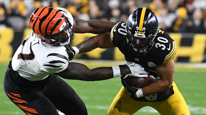 Bet on Jaylen Warren to go over his rushing yards total in Week 13 against the Bengals.