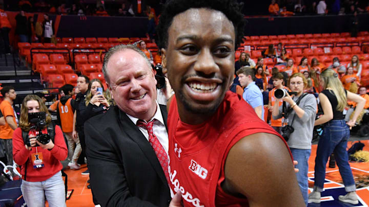 Wisconsin Badgers head coach Greg Gard and John Blackwell. Wisconsin Badgers head coach Greg Gard and John Blackwell.