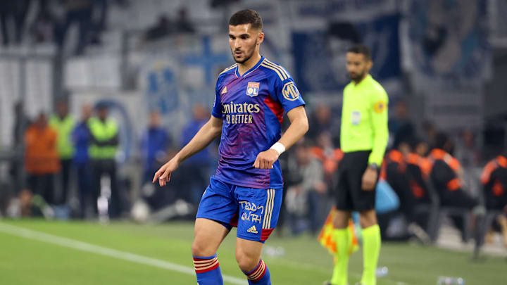 Houssem Aouar intéresse le Betis Séville.