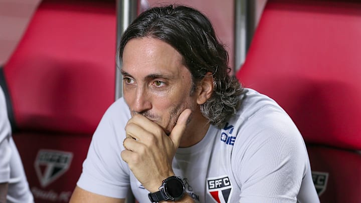 Zubeldia vive momento de pressão no Morumbis Zubeldia vive momento de pressão no Morumbis