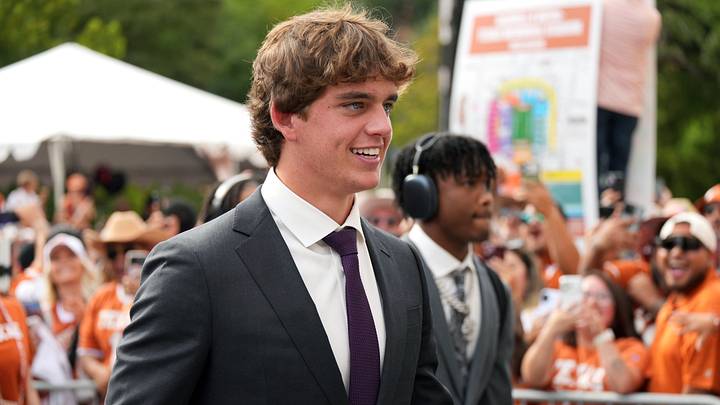 Sep 19, 2026; Austin, Texas, USA; Texas Longhorns quarterback Arch Manning (16) enters Darrell K Royal-Texas Memorial Stadium before the game against the UTSA Roadrunners. Mandatory Credit: Scott Wachter-Imagn Images Sep 19, 2026; Austin, Texas, USA; Texas Longhorns quarterback Arch Manning (16) enters Darrell K Royal-Texas Memorial Stadium before the game against the UTSA Roadrunners. Mandatory Credit: Scott Wachter-Imagn Images