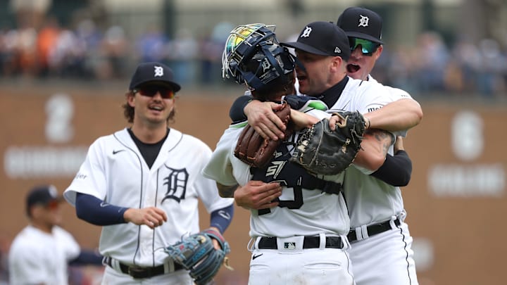 Los Tigres vencieron 2-0 a los Azulejos