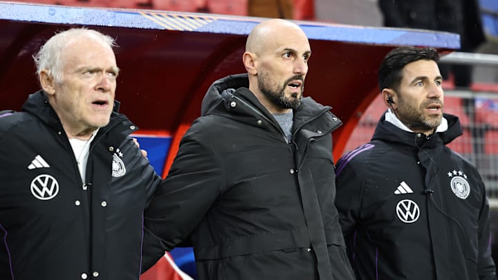 Antonio Di Salvo (m.) hat sich auf seinen EM-Kader festgelegt