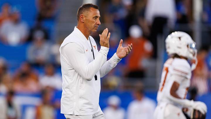 Oct 18, 2025; Lexington, Kentucky, USA; Texas Longhorns head coach Steve Sarkisian Oct 18, 2025; Lexington, Kentucky, USA; Texas Longhorns head coach Steve Sarkisian