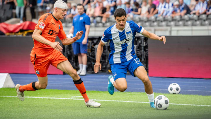 Hertha-Juwel Ibrahim Maza (rechts) Hertha-Juwel Ibrahim Maza (rechts)