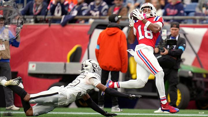 Oct 11, 2026; Foxborough, Massachusetts, USA; New England Patriots wide receiver Kyle Williams (18) catches a thirty-four-yard touchdown pass from quarterback Drake Maye (not pictured) against Las Vegas Raiders cornerback Hezekiah Masses (35) during the third quarter at Gillette Stadium. Mandatory Credit: David Butler II-Imagn Images Oct 11, 2026; Foxborough, Massachusetts, USA; New England Patriots wide receiver Kyle Williams (18) catches a thirty-four-yard touchdown pass from quarterback Drake Maye (not pictured) against Las Vegas Raiders cornerback Hezekiah Masses (35) during the third quarter at Gillette Stadium. Mandatory Credit: David Butler II-Imagn Images