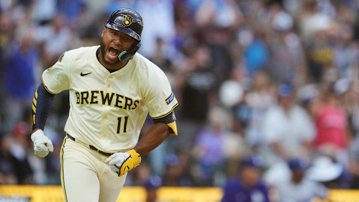Los Angeles Dodgers v Milwaukee Brewers