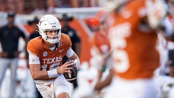 Arch Manning, Texas football