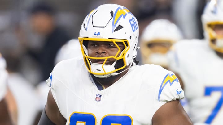Los Angeles Chargers guard Jamaree Salyer (68) against the Arizona Cardinals at State Farm Stadium in a 2024 game.