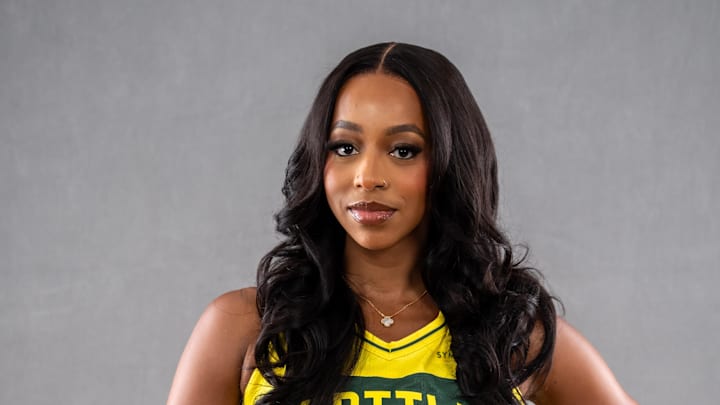  Seattle Storm guard Lexie Brown (8)