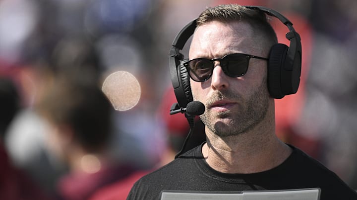 Oct 13, 2024; Baltimore, Maryland, USA; Washington Commanders offensive coordinator Kliff Kingsbury on the sidelines during the first half against the Baltimore Ravens at M&T Bank Stadium. Mandatory Credit: Tommy Gilligan-Imagn Images Oct 13, 2024; Baltimore, Maryland, USA; Washington Commanders offensive coordinator Kliff Kingsbury on the sidelines during the first half against the Baltimore Ravens at M&T Bank Stadium. Mandatory Credit: Tommy Gilligan-Imagn Images