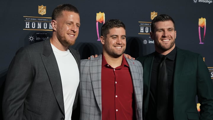 Feb 10, 2022; Los Angeles, CA, USA; J.J. Watt (left) with his brothers Derek Watt and T.J. Watt (right) appears on the red carpet prior to the NFL Honors awards presentation at YouTube Theater. Mandatory Credit: Kirby Lee-Imagn Images Feb 10, 2022; Los Angeles, CA, USA; J.J. Watt (left) with his brothers Derek Watt and T.J. Watt (right) appears on the red carpet prior to the NFL Honors awards presentation at YouTube Theater. Mandatory Credit: Kirby Lee-Imagn Images