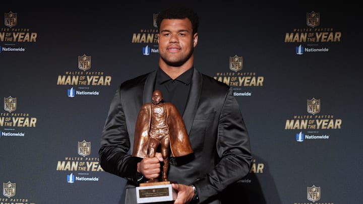 Feb 6, 2025; New Orleans, LA, USA; Jacksonville Jaguars defensive end Arik Armstead poses with the Walter Payton Man of the Year award during Super Bowl LIX NFL Honors at Saenger Theatre. Mandatory Credit: Kirby Lee-Imagn Images