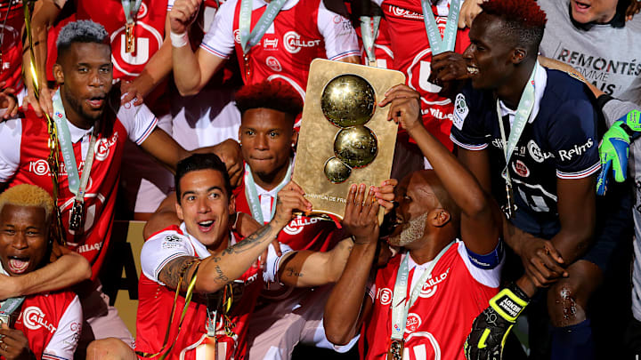 Reims fête son titre en Ligue 2 Reims fête son titre en Ligue 2