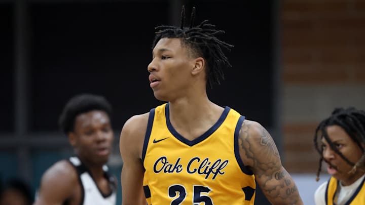 Jan 4, 2025; Gilbert, AZ, USA; Oak Cliff Faith Family Academy (TX) forward Davion Adkins (25) against Utah Prep Academy during the Hoophall West High School Invitational at Highland High School.