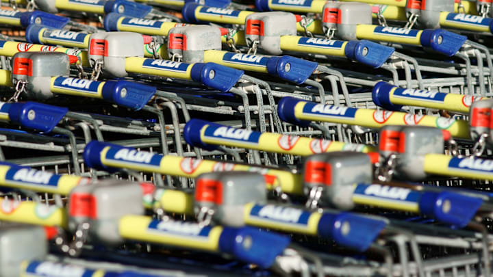 Aldi has a good reason for charging a quarter to use carts.