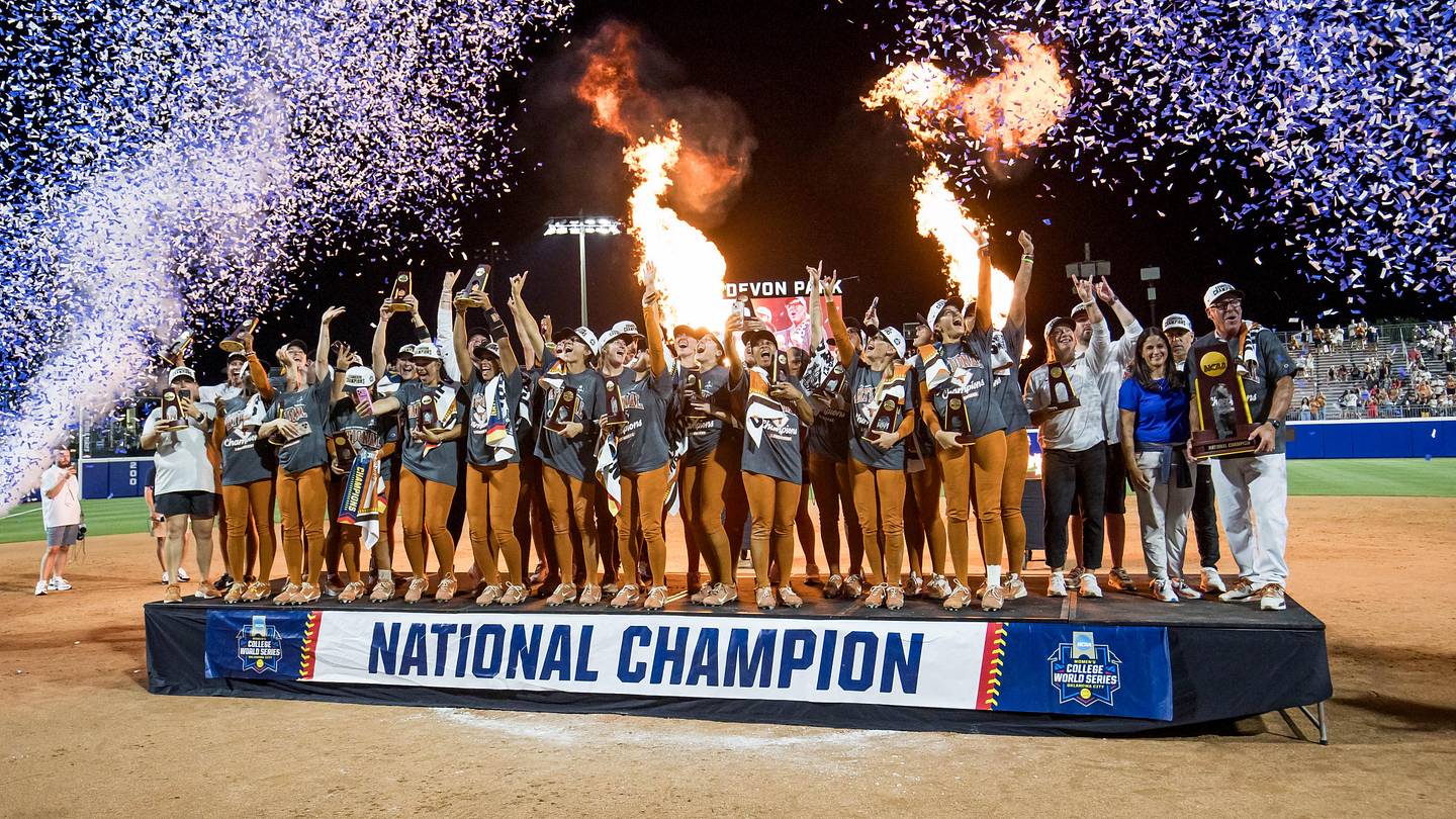 Texas Softball Pitcher Who Won Two National Titles Enters Transfer Portal