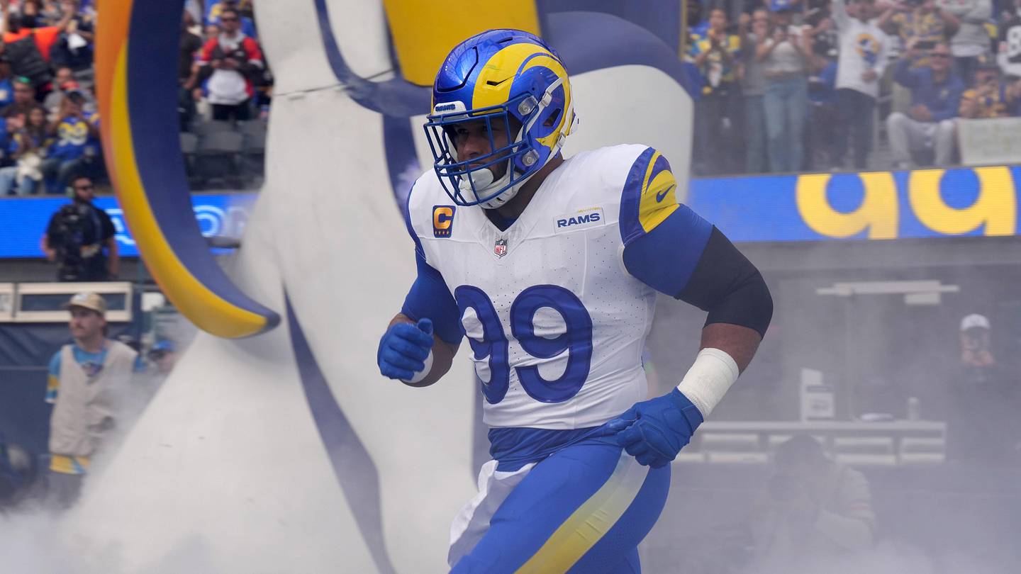 How an Aaron Donald Return Would Impact the Rams' Salary Cap