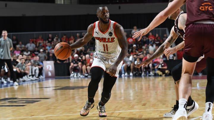 The Ville guard Chris Jones (11) The Ville guard Chris Jones (11)