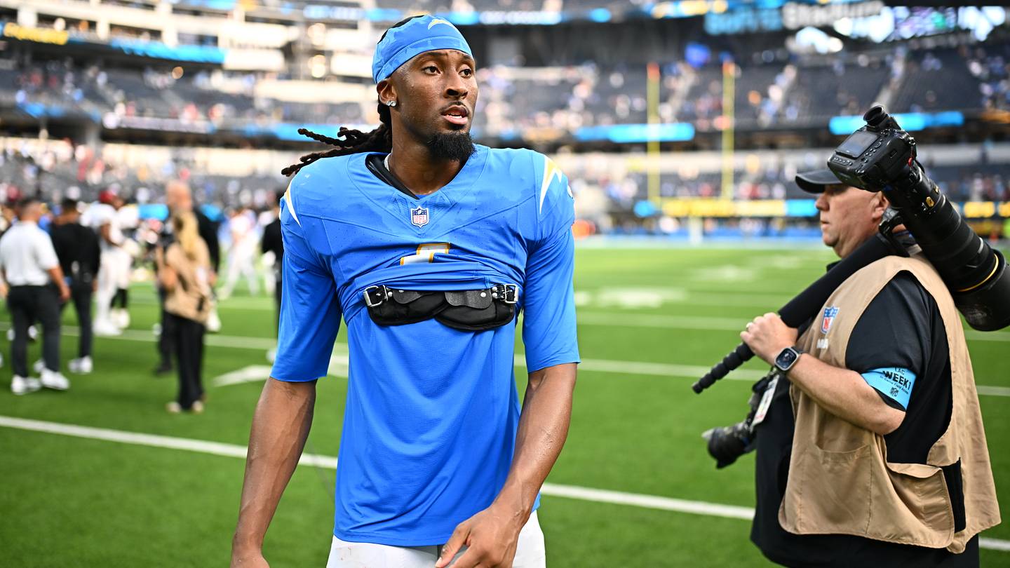 Desperate Patriots Could Help Chargers Offload Quentin Johnston, More at NFL Trade Deadline