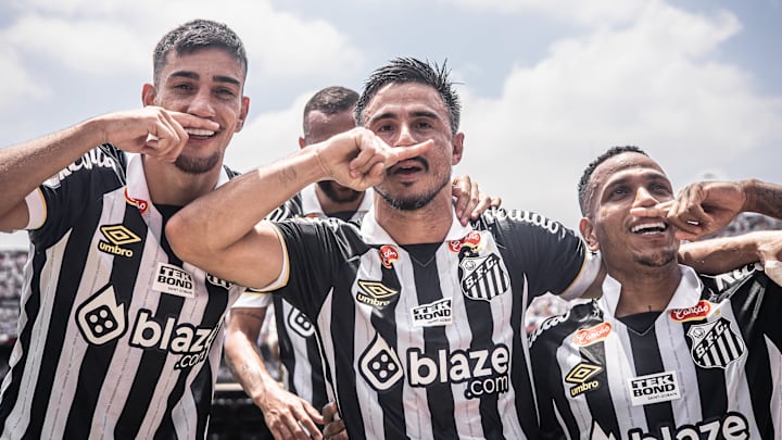 O Peixe terminou a fase de grupos com 25 pontos, somente atrás do Palmeiras O Peixe terminou a fase de grupos com 25 pontos, somente atrás do Palmeiras