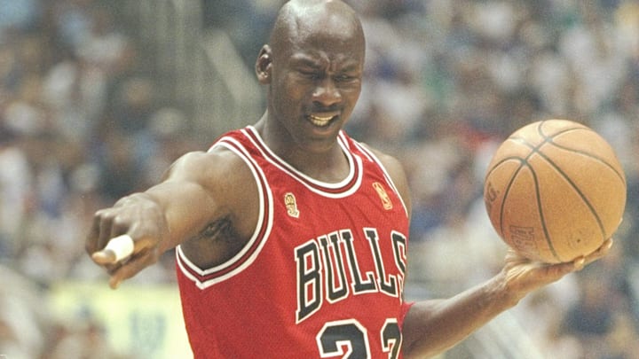 Michael Jordan, Philadelphia Eagles