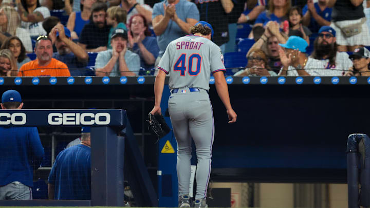 Sep 26, 2025; Miami, Florida, USA; New York Mets starting pitcher Brandon Sproat (40) exits the game against the Miami Marlins during the fifth inning at loanDepot Park. Mandatory Credit: Sam Navarro-Imagn Images