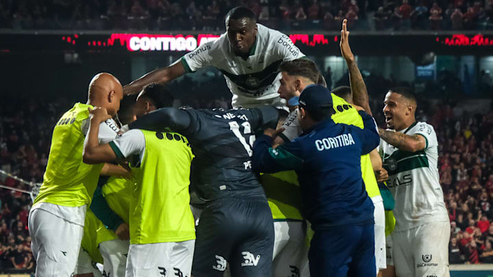 Coritiba está na liderança da Série B 2025 Coritiba está na liderança da Série B 2025