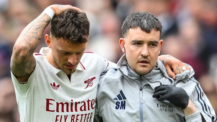 Ben White (left) looks like he’s out for the World Cup.