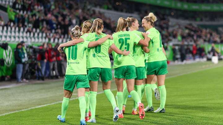 Jubel bei Wolfsburg im Topspiel gegen Bayern