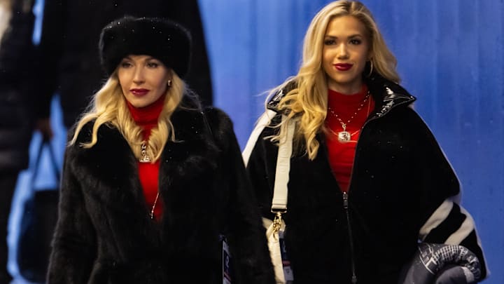 Kansas City Chiefs team executive Tavia Hunt (left) and daughter Gracie Hunt against the Buffalo Bills in the 2024 AFC divisional round game at Highmark Stadium. Kansas City Chiefs team executive Tavia Hunt (left) and daughter Gracie Hunt against the Buffalo Bills in the 2024 AFC divisional round game at Highmark Stadium.